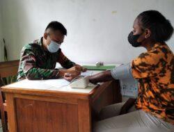 Vaksinator Covid-19 di Perbatasan Papua Beraksi, Bersama Puskesmas Senggi Satgas Yonif 126/KC Gelar Vaksinasi Covid-19