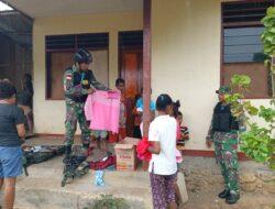 Peduli Sesama, Satgas Yonif 126/KC Bagikan Pakaian Layak Pakai Kepada Masyarakat Perbatasan