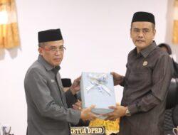 Sekda Bantaeng Hadiri Paripurna Penyerahan Ranperda Pertanggungjawaban APBD 2021