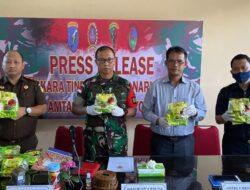 Press Release Penemuan Penyelundupan Narkotika dan Penyerahan Barang Bukti Sabu-Sabu Seberat 27,333 Kg Dalam Perkara Tindak Pidana Narkotika dari Dansatgas Pamtas Yonif 645/GTY Kepada Polda Kalbar
