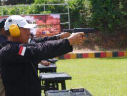 82 Petugas Lapas Narkotika Kelas IIA Pangkalpinang Latihan Menembak