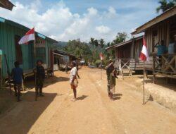 Kibarkan Bendera Merah Putih Diujung Perbatasan