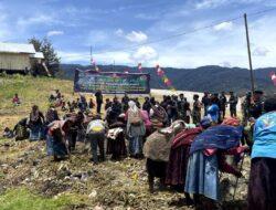 Meriahkan HUT TNI Ke-77 Di Lanny Jaya, Satgas Yonif Mekanis 203/AK Adakan Acara Bakar Batu