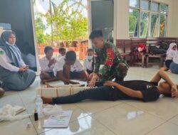 Bersama Nusantara Sehat, Satgas Yonif 126/KC Beri Pembekalan P3K Siswa Perbatasan di Papua