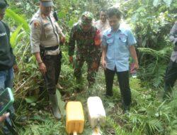 Sinergitas Aparat TNI/Polri dan Distrik Mimika Timur dalam Pemberantasan Miras Guna Menyelamatkan Generasi Muda