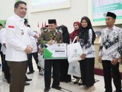 3000 Guru Honorer Menerima Bantuan Langsung Dakwah dan Advokasi Baznas Samarinda