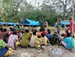 Babinsa Pos Ramil Potowaiburu Berikan Himbauan kepada Murid untuk Kembali ke Sekolah