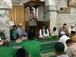 Pastikan Situasi Kamtibmas, Kapolres Metro Jakbar Kombes Pol M.Syahduddi Ajak Warganya Sahur Bersama