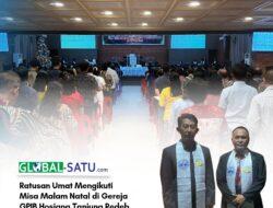 Ratusan Umat Mengikuti Misa Malam Natal di Gereja GPIB Hosiana Tanjung Redeb