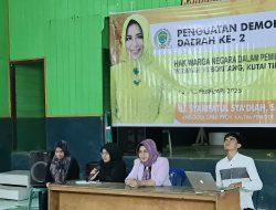 Sosialisasi Penguatan Demokrasi Daerah oleh Anggota DPRD Kaltim, Syarifatul di Kampung Batu-Batu