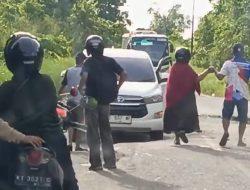 Agus Uriansyah Soroti Kerusakan Jalan Poros Maluang – Samburakat
