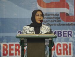 Bupati Sri Juniarsih Ajak Guru Teguhkan Jati Diri dan Perkuat Peran di Era Digital