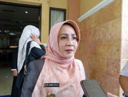 Bupati Sri Juniarsih Minta Penataan Pedagang Trotoar Dilakukan Humanis dan Tertib