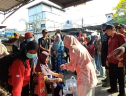 Bupati Berau Tinjau Korban Kebakaran di Jalan Milono